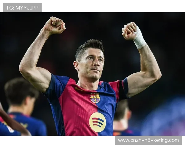 中路突破的艺术：西甲巴萨中路突破成功,前锋冷静施射得分背后的训练与信任